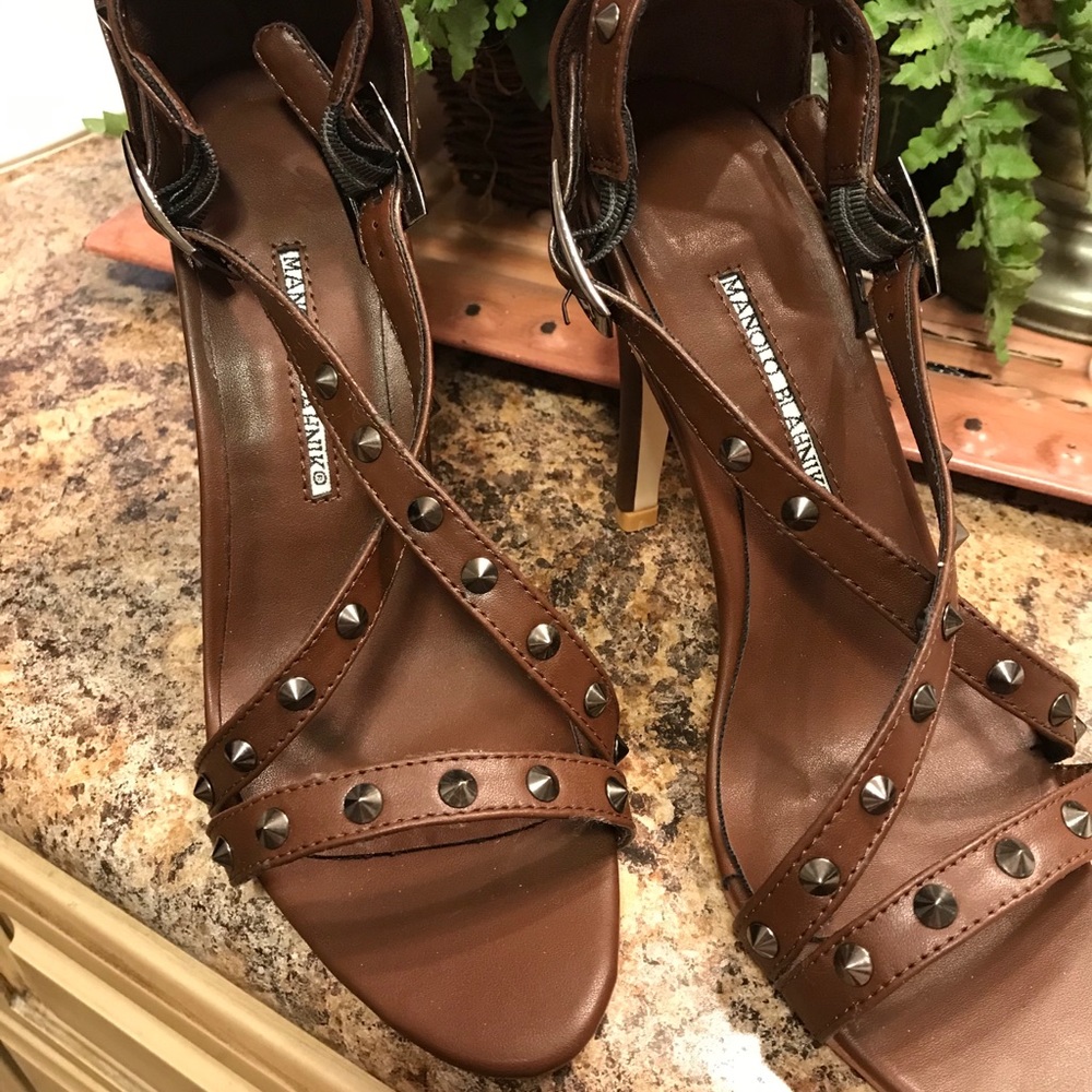 COPY - Manolo Blahnik Sandal Heels - Picture 7 of 11